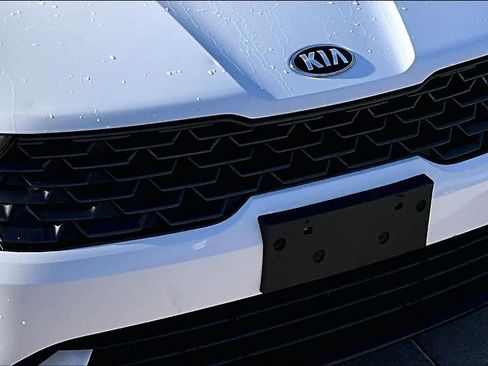 Used 2021 Kia K5 LXS image 30