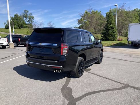 Used 2024 Chevrolet Tahoe Premier w/ Premium Package AWD/4WD image 7