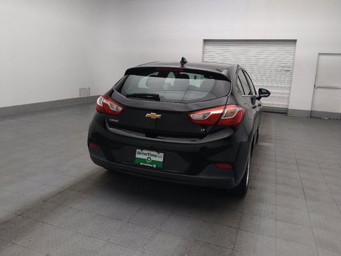 Used 2017 Chevrolet Cruze LT w/ Convenience Package FWD image 7