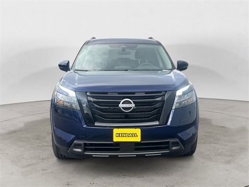 New 2025 Nissan Pathfinder SV w/ Black Appearance Package image 5