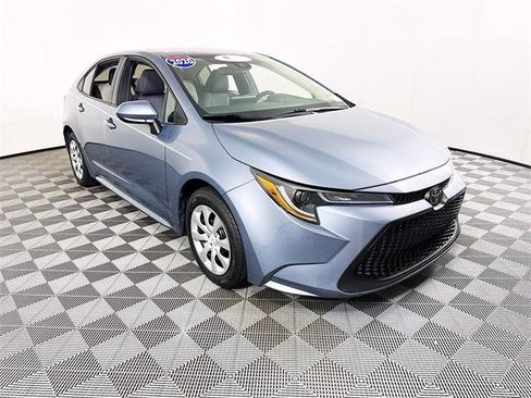 Certified 2020 Toyota Corolla LE image 1