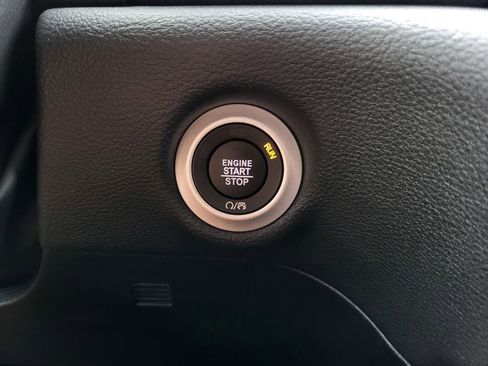 New 2026 Chrysler Pacifica Limited w/ S Appearance Package image 23