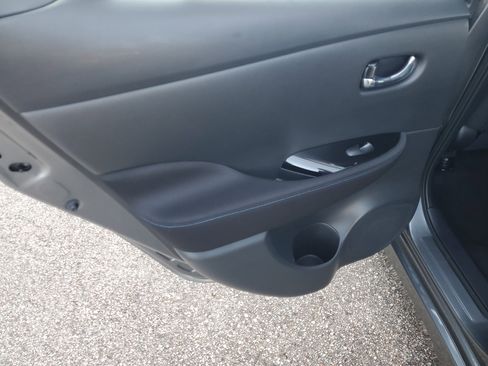 Certified 2019 Nissan Leaf SV Plus w/ SV Plus Technology Package image 18