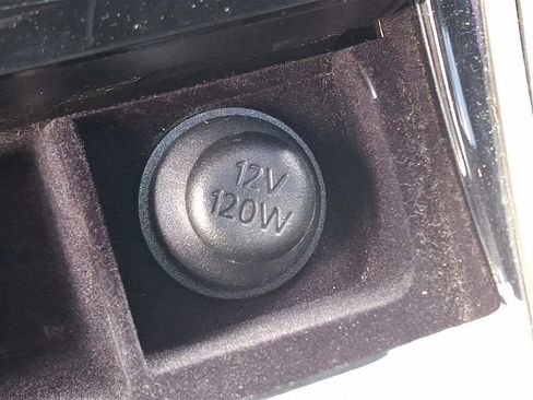 Used 2017 INFINITI Q60 2.0t w/ Moonroof Package image 25