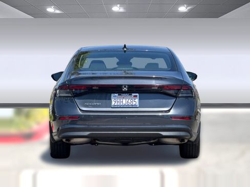 Certified 2023 Honda Accord EX image 9