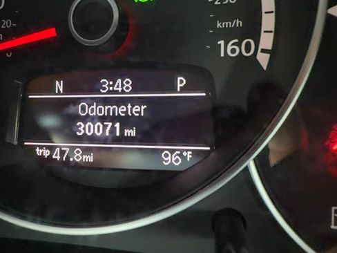 Used 2013 Volkswagen Beetle 2.5 FWD image 8