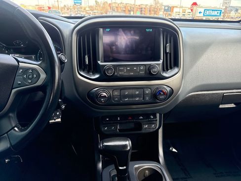 Used 2017 Chevrolet Colorado Z71 image 17