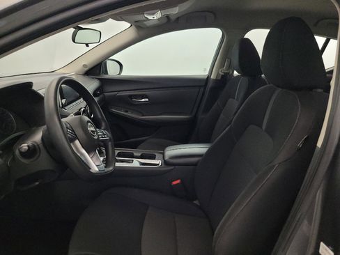 Used 2024 Nissan Sentra SV FWD image 17