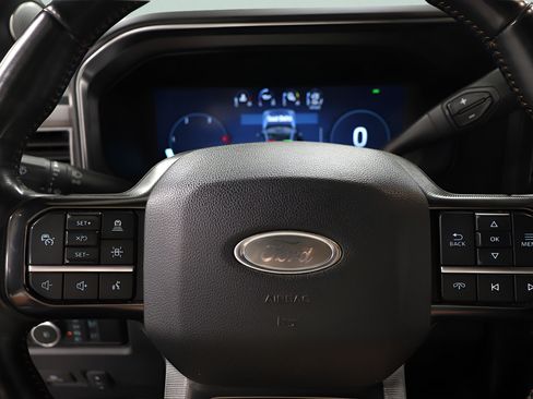 Used 2024 Ford F250 Platinum AWD/4WD image 12