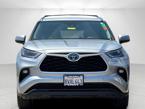 Used 2021 Toyota Highlander XLE FWD image 9