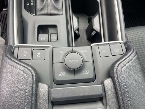 Used 2026 Toyota Grand Highlander AWD image 28