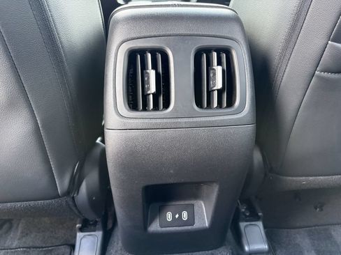 Used 2025 Hyundai Santa Cruz SEL FWD image 25