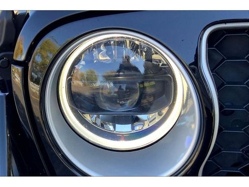 Used 2023 Jeep Wrangler Sahara w/ Dual Top Group image 29