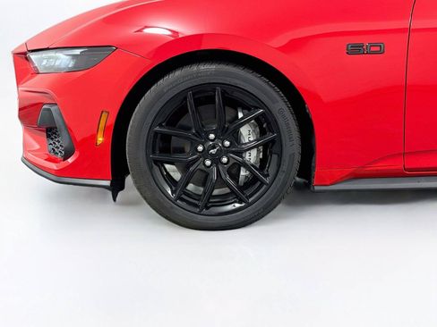 Used 2025 Ford Mustang GT Premium RWD image 17