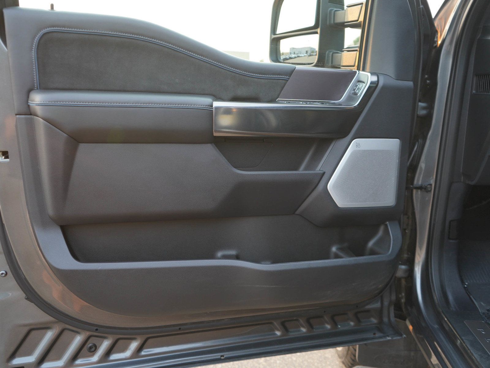 Used 2026 Ford F250 Platinum AWD/4WD image 18