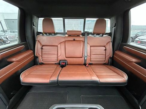 Used 2024 GMC Sierra 3500 Denali Ultimate AWD/4WD image 44