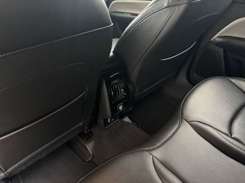 Used 2025 Jeep Compass Limited image 24