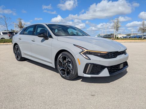 New 2026 Kia K5 GT-Line image 2