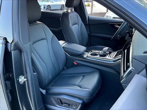 Used 2025 Audi Q8 Premium Plus w/ Premium Plus Package image 7