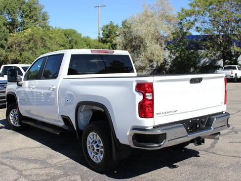 Used 2024 Chevrolet Silverado 2500 LT w/ Convenience Package AWD/4WD image 6