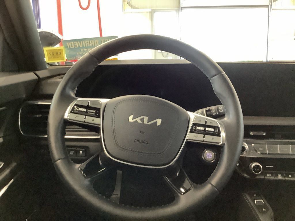 Certified 2024 Kia Telluride SX X-Line AWD/4WD image 8