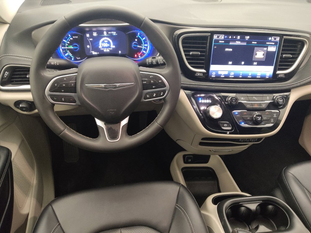 Used 2024 Chrysler Pacifica Limited FWD image 22