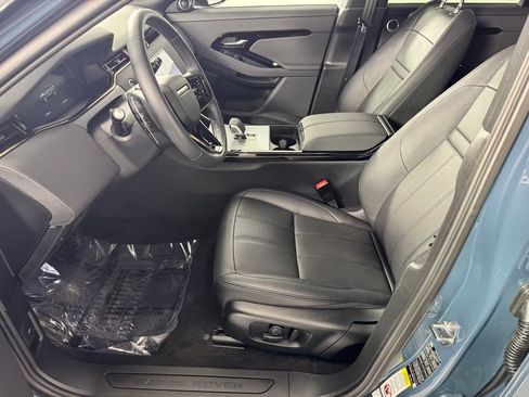 Used 2025 Land Rover Range Rover Evoque S AWD/4WD image 10