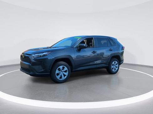 Used 2023 Toyota RAV4 LE FWD image 4