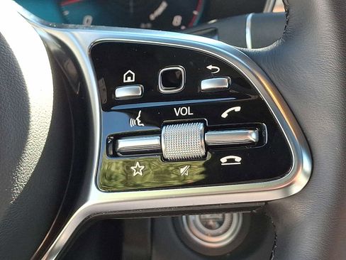 Certified 2022 Mercedes-Benz GLC 300 4MATIC image 18