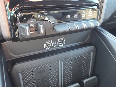 New 2026 RAM 3500 Laramie w/ Night Edition AWD/4WD image 42