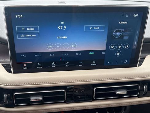 Certified 2023 Lincoln Nautilus Reserve AWD/4WD image 24