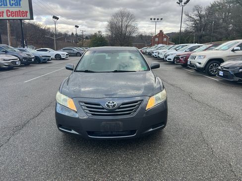 Used 2008 Toyota Camry LE image 2