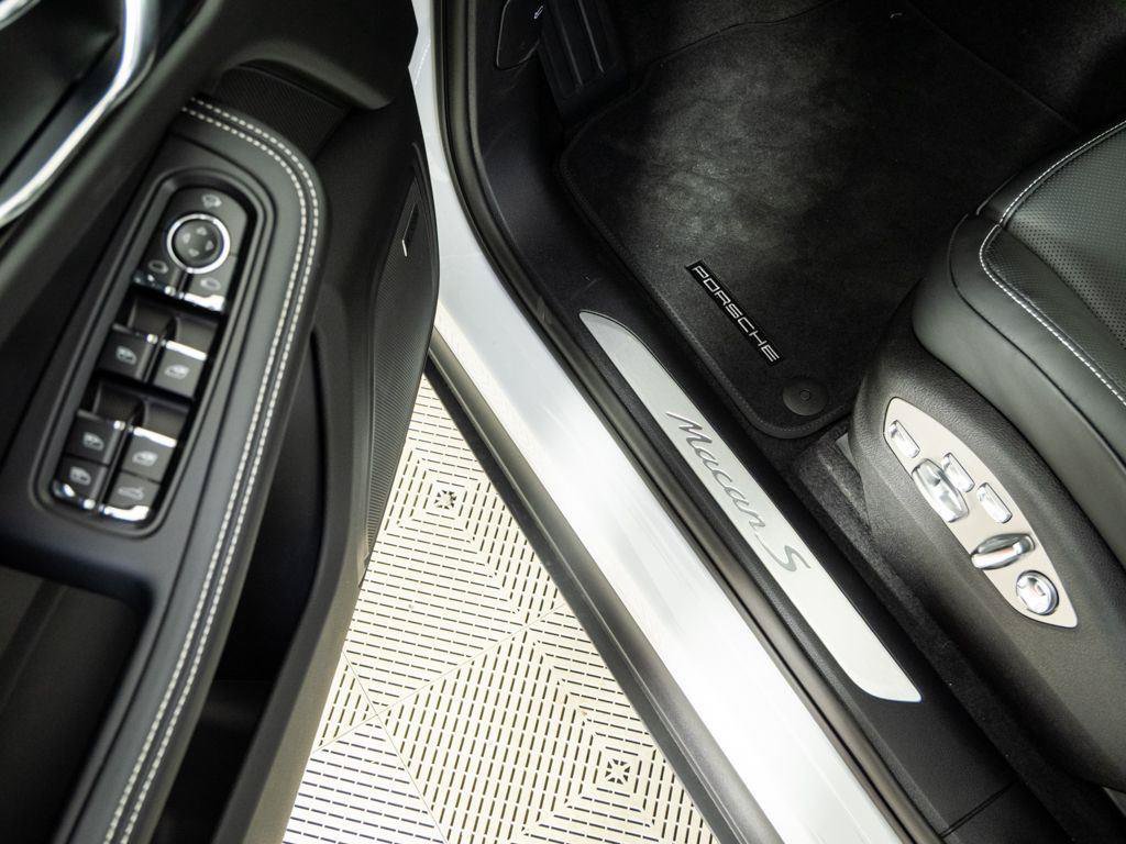 New 2026 Porsche Macan S AWD/4WD image 8