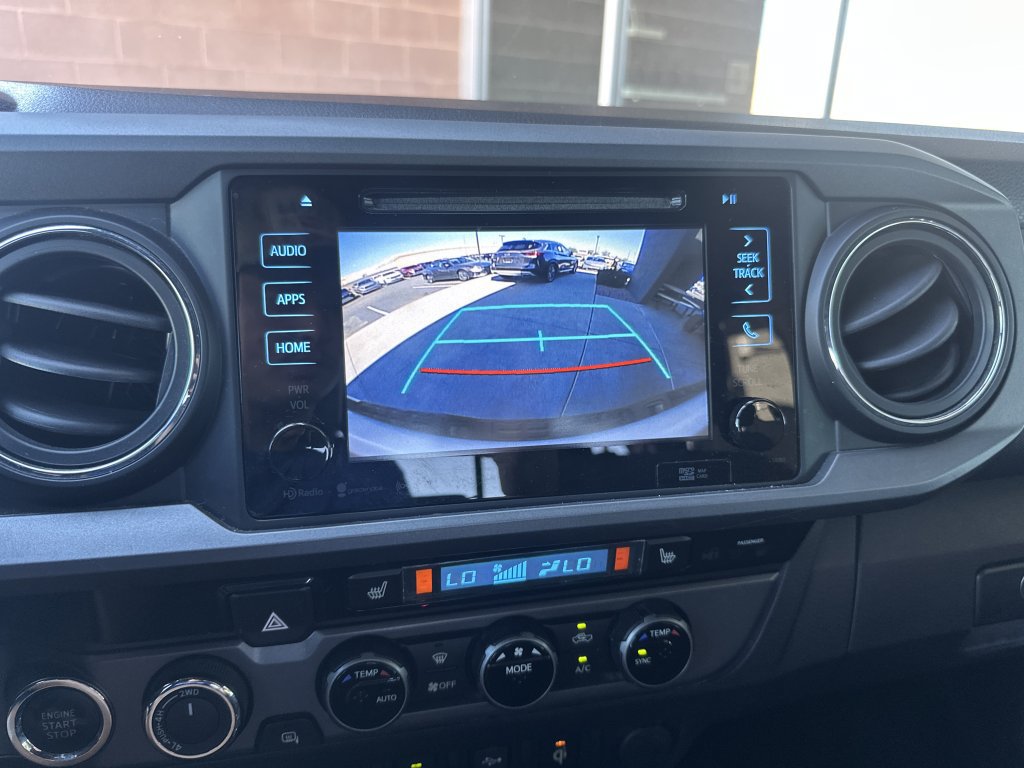 Used 2016 Toyota Tacoma TRD Off-Road w/ Premium & Technology Package AWD/4WD image 24
