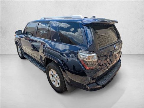 Used 2016 Toyota 4Runner SR5 AWD/4WD image 5