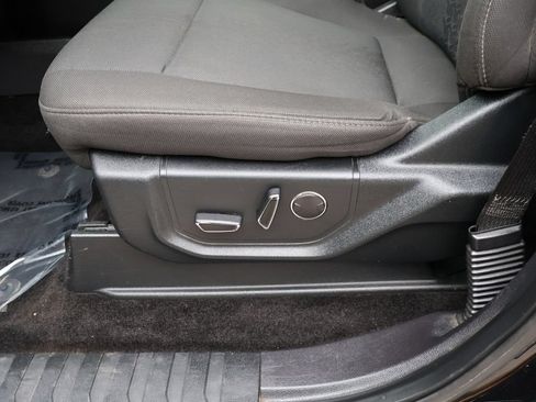 Used 2018 Ford F150 XLT w/ Equipment Group 302A Luxury AWD/4WD image 29