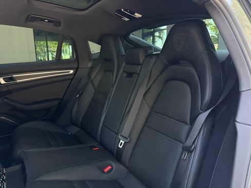 Used 2022 Porsche Panamera 4 Platinum Edition AWD/4WD image 44