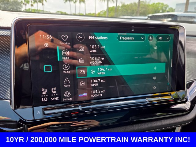 Used 2024 Volkswagen Atlas Cross Sport SEL Premium R-Line AWD/4WD image 28