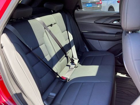 Used 2021 Chevrolet TrailBlazer RS w/ Sun and Liftgate Package image 18