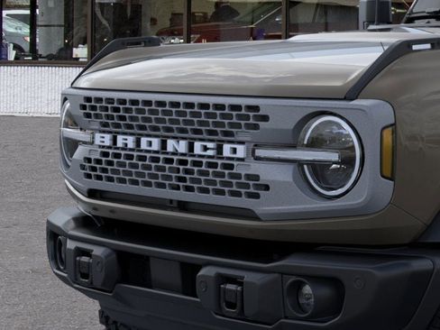 New 2025 Ford Bronco Badlands image 19