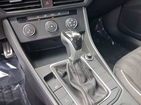 Used 2023 Volkswagen Jetta Sport image 21