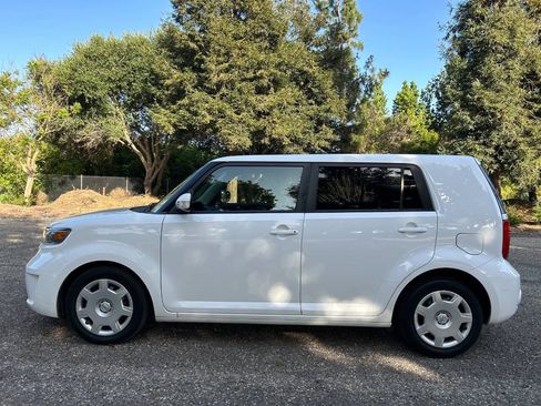 Used 2008 Scion xB FWD image 22