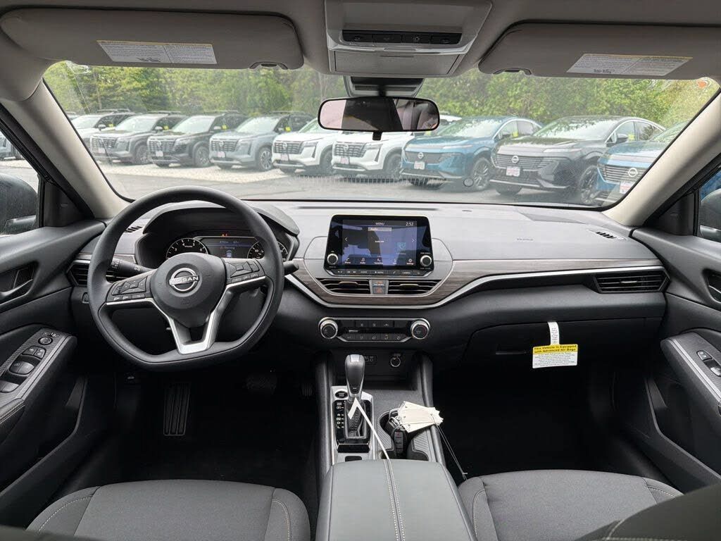 Used 2026 Nissan Altima 2.5 SV AWD/4WD image 11