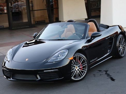 Used 2018 Porsche 718 Boxster S image 1