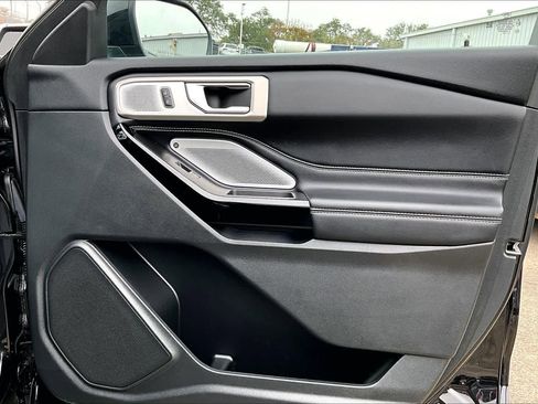 Used 2022 Ford Explorer ST w/ Equipment Group 401A image 22