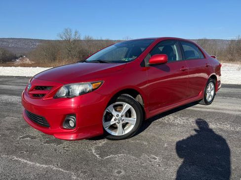 Used 2012 Toyota Corolla S image 1