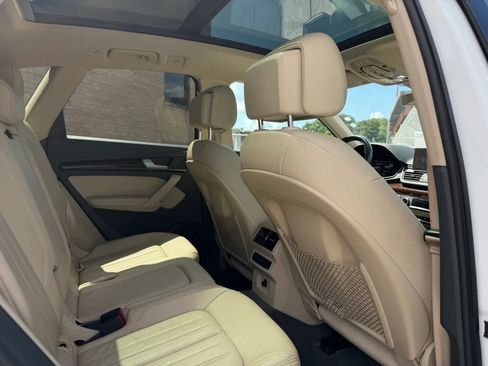 Used 2018 Audi Q5 Prestige w/ Prestige Package AWD/4WD image 11