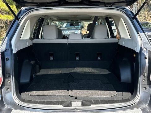 Used 2014 Subaru Forester 2.5i Premium w/ All-Weather Package image 6