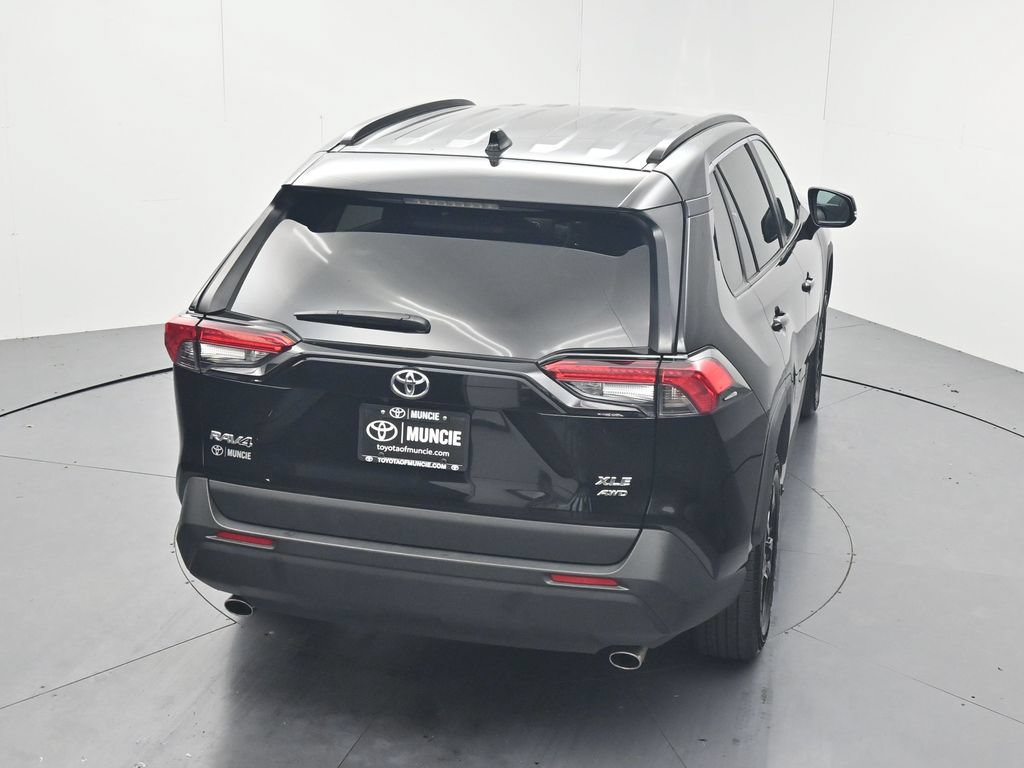 Used 2025 Toyota RAV4 XLE AWD/4WD image 54
