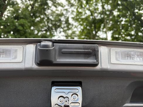 Used 2025 Kia Soul LX w/ LX Technology Package FWD image 21